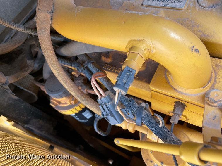 image for item NA9684 2007 John Deere 450J LT dozer