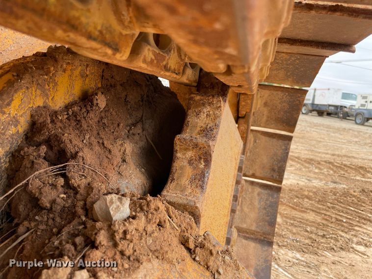 image for item NA9684 2007 John Deere 450J LT dozer