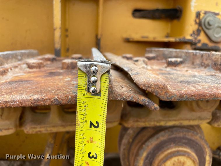 image for item NA9684 2007 John Deere 450J LT dozer