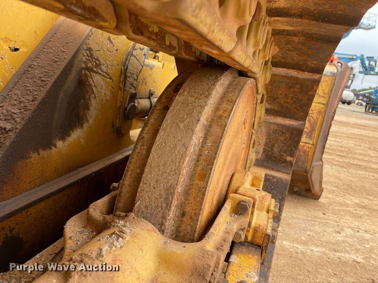 image for item NA9684 2007 John Deere 450J LT dozer