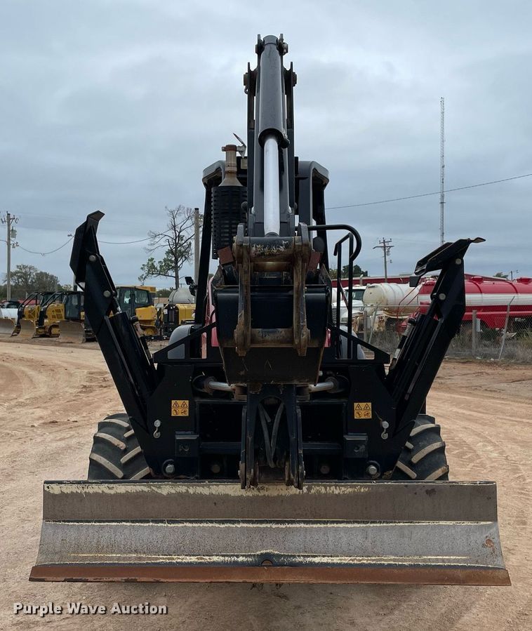 image for item NA9685 2015 Toro RT1200  trencher