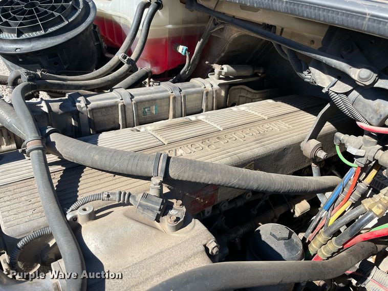 image for item NA9698 2005 Freightliner Business Class M2  crane truck