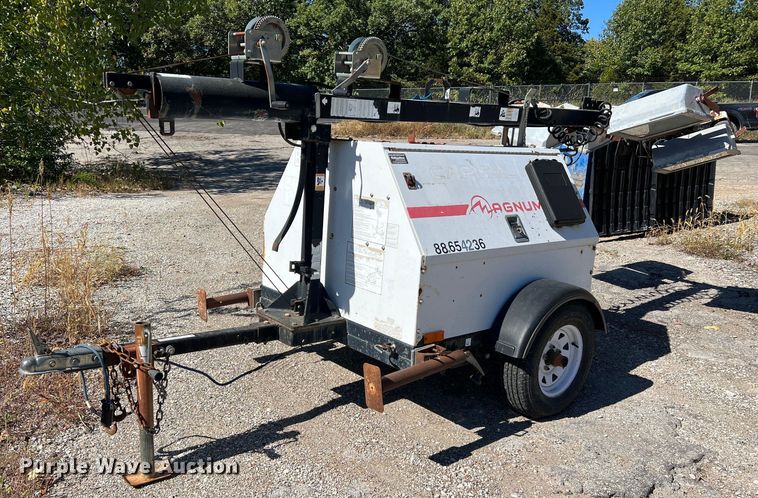 image for item NI9027 2005 Magnum 4060M-MH  light plant