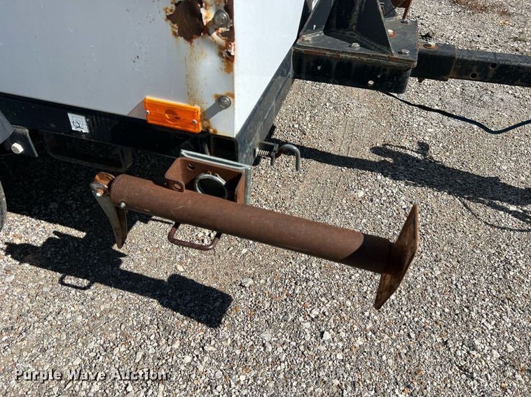 image for item NI9027 2005 Magnum 4060M-MH  light plant