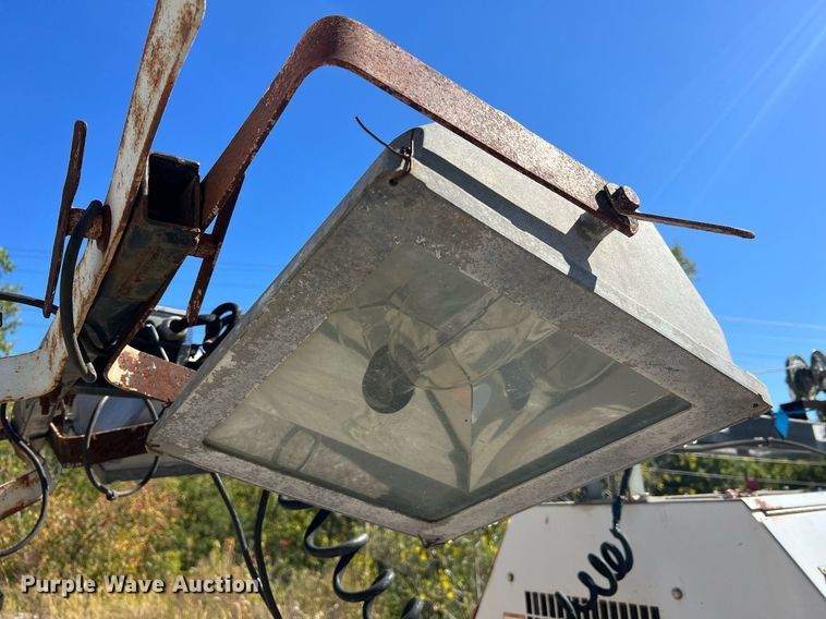 image for item NI9027 2005 Magnum 4060M-MH  light plant