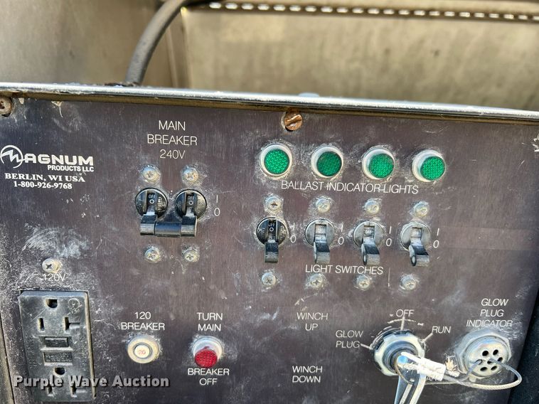 image for item NI9027 2005 Magnum 4060M-MH  light plant