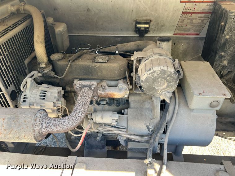 image for item NI9027 2005 Magnum 4060M-MH  light plant