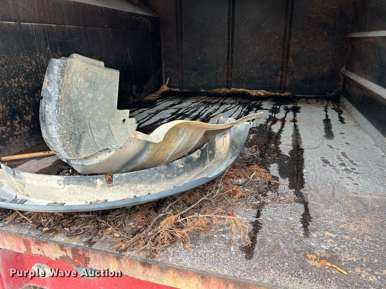 image for item NI9096 2006 Ford F550 Super Duty XL  chipper truck