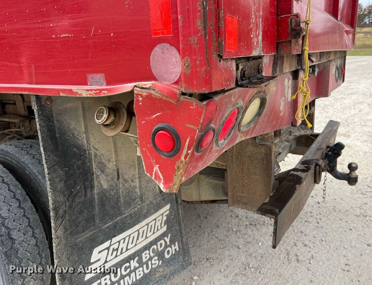 image for item NI9096 2006 Ford F550 Super Duty XL  chipper truck