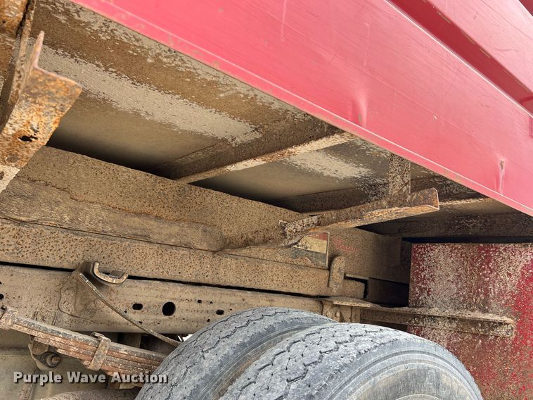 image for item NI9096 2006 Ford F550 Super Duty XL  chipper truck