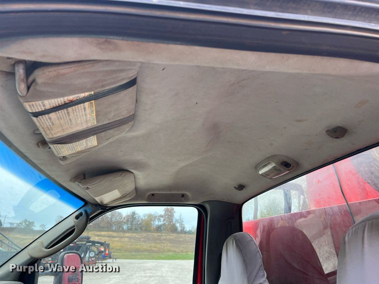 image for item NI9096 2006 Ford F550 Super Duty XL  chipper truck