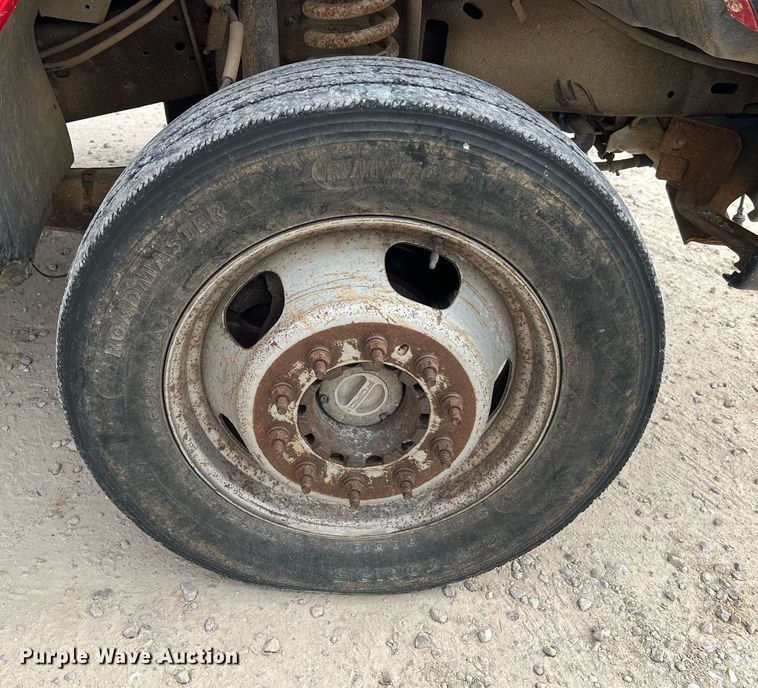 image for item NI9096 2006 Ford F550 Super Duty XL  chipper truck