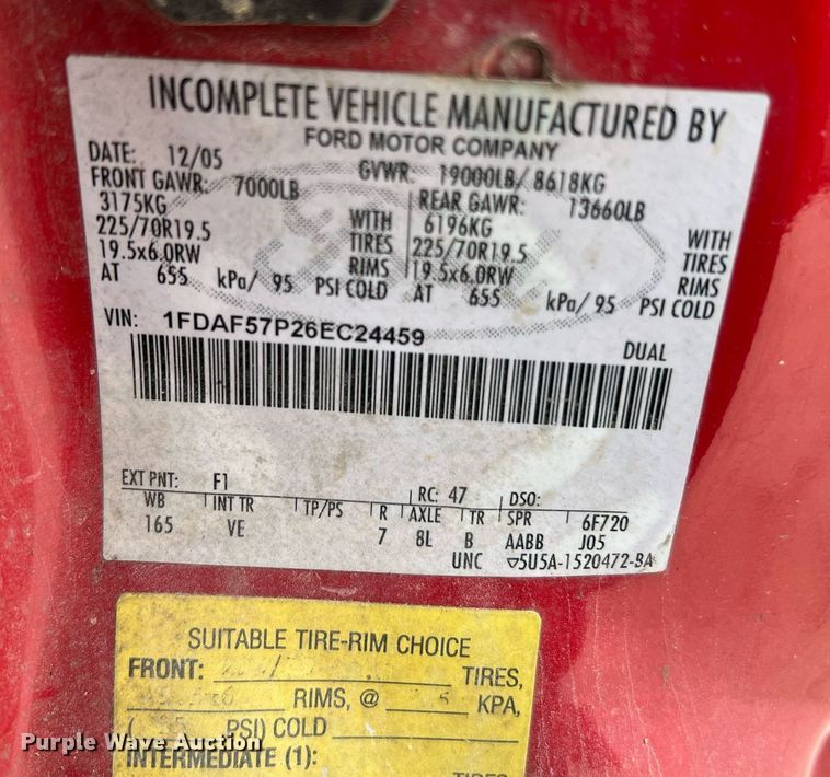 image for item NI9096 2006 Ford F550 Super Duty XL  chipper truck