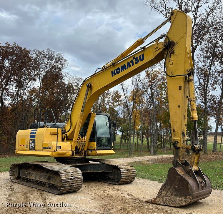 image for item NI9102 2013 Komatsu PC240LC-10  excavator