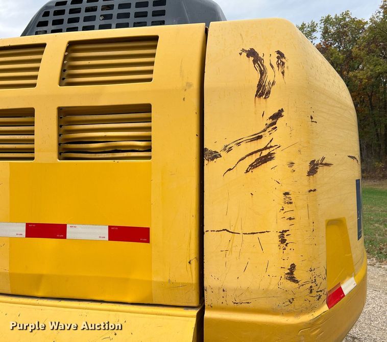 image for item NI9102 2013 Komatsu PC240LC-10  excavator