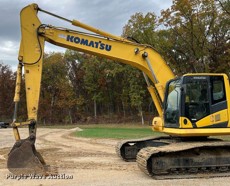 image for item NI9102 2013 Komatsu PC240LC-10  excavator