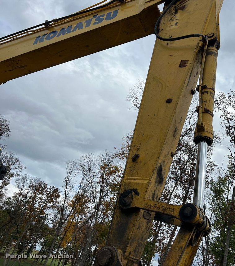 image for item NI9102 2013 Komatsu PC240LC-10  excavator