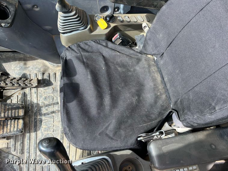 image for item NI9102 2013 Komatsu PC240LC-10  excavator