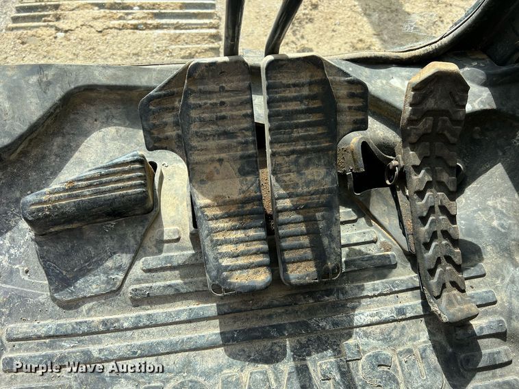 image for item NI9102 2013 Komatsu PC240LC-10  excavator