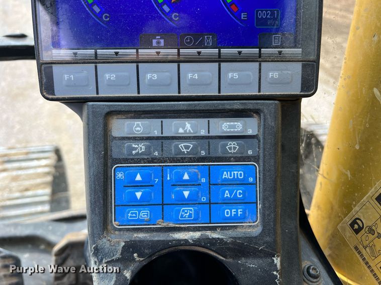 image for item NI9102 2013 Komatsu PC240LC-10  excavator