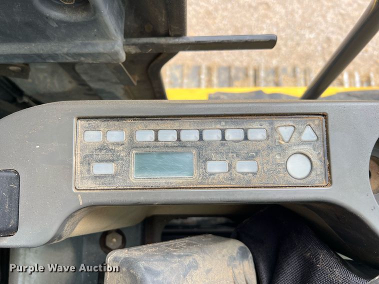 image for item NI9102 2013 Komatsu PC240LC-10  excavator