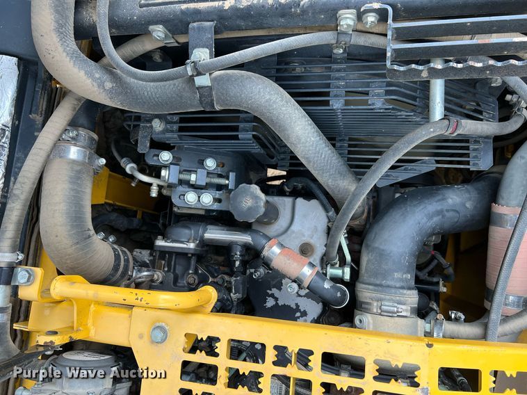 image for item NI9102 2013 Komatsu PC240LC-10  excavator