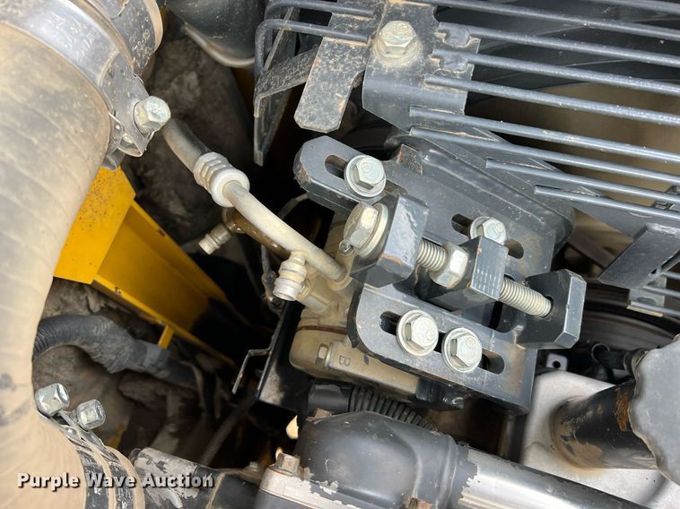 image for item NI9102 2013 Komatsu PC240LC-10  excavator