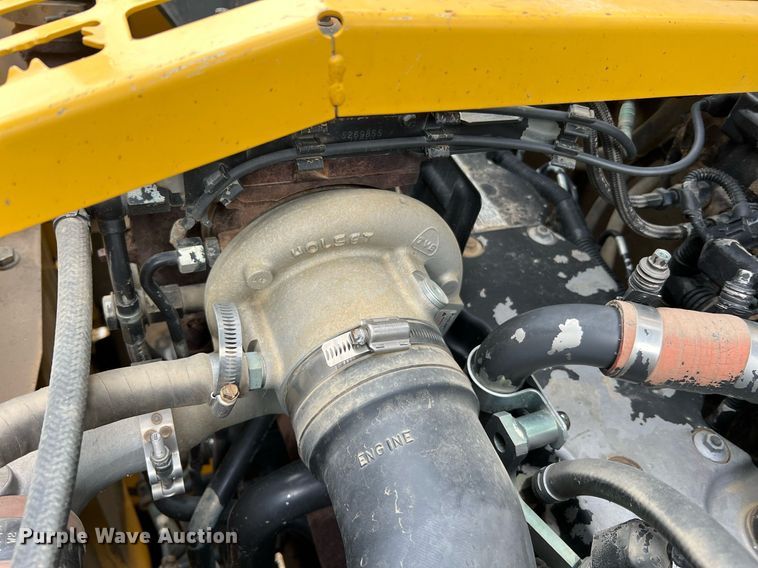 image for item NI9102 2013 Komatsu PC240LC-10  excavator