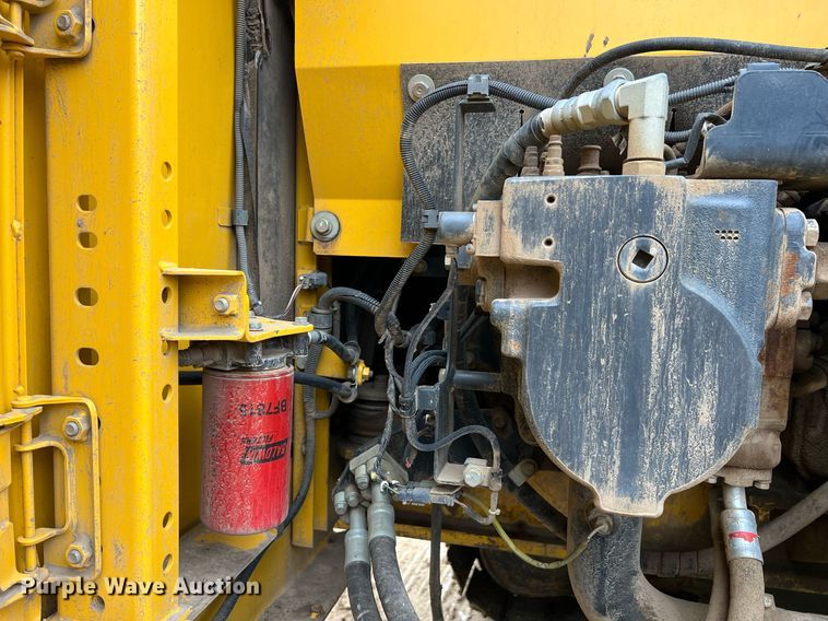 image for item NI9102 2013 Komatsu PC240LC-10  excavator