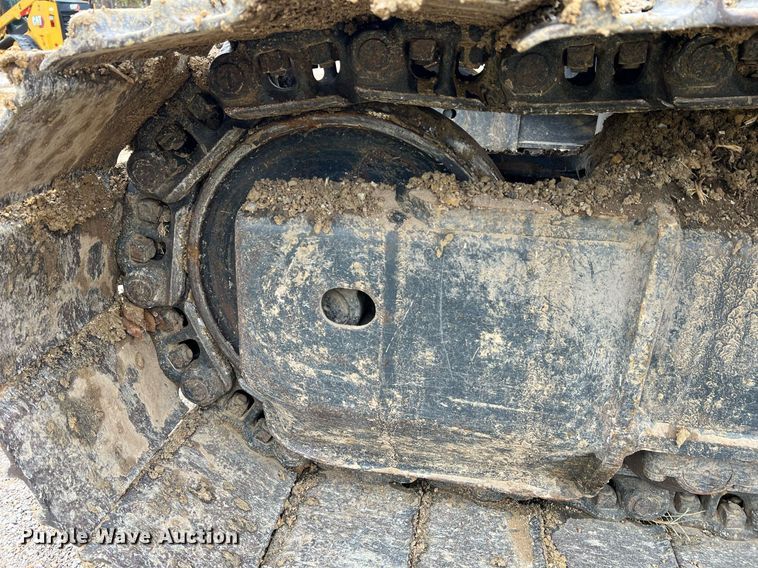 image for item NI9102 2013 Komatsu PC240LC-10  excavator