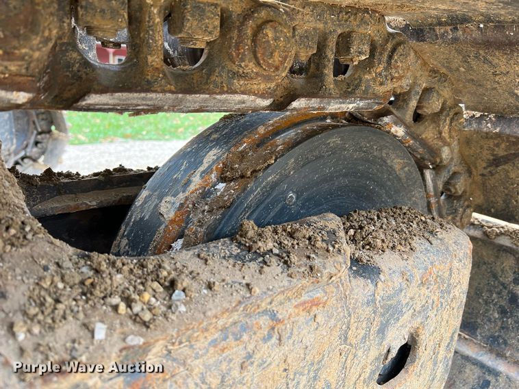 image for item NI9102 2013 Komatsu PC240LC-10  excavator