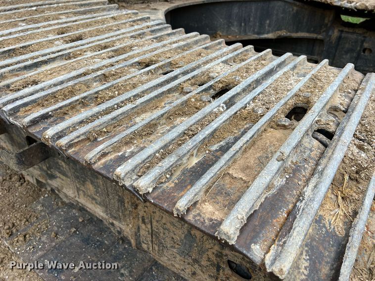 image for item NI9102 2013 Komatsu PC240LC-10  excavator