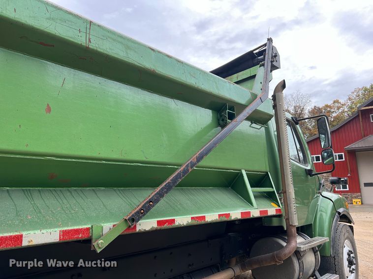 image for item NI9105 2009 Freightliner Business Class M2  dump truck