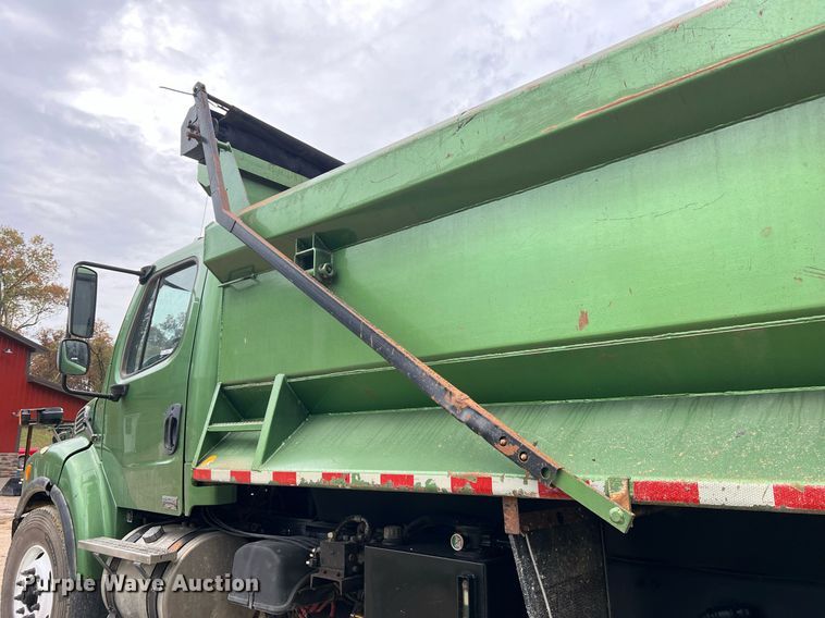 image for item NI9105 2009 Freightliner Business Class M2  dump truck