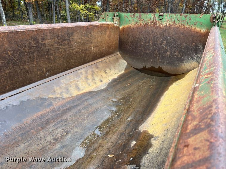 image for item NI9105 2009 Freightliner Business Class M2  dump truck