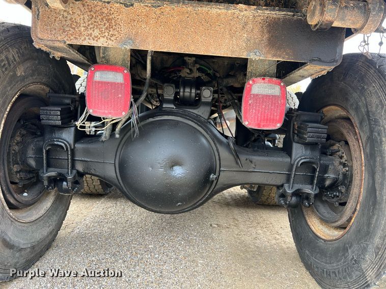 image for item NI9105 2009 Freightliner Business Class M2  dump truck