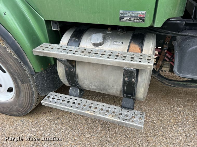 image for item NI9105 2009 Freightliner Business Class M2  dump truck