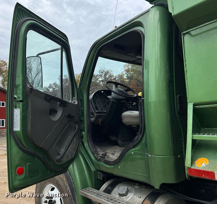 image for item NI9105 2009 Freightliner Business Class M2  dump truck