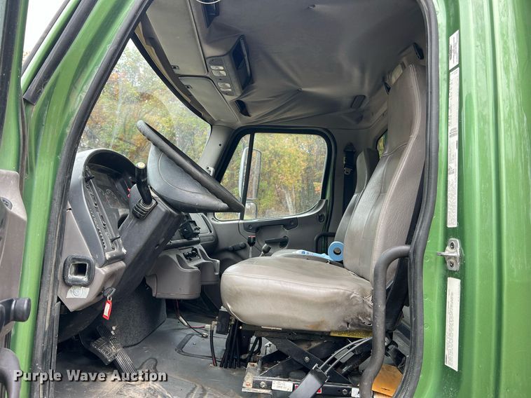 image for item NI9105 2009 Freightliner Business Class M2  dump truck