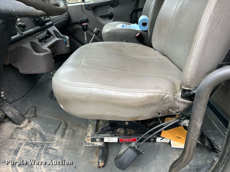 image for item NI9105 2009 Freightliner Business Class M2  dump truck