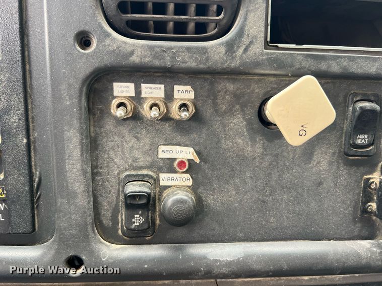 image for item NI9105 2009 Freightliner Business Class M2  dump truck