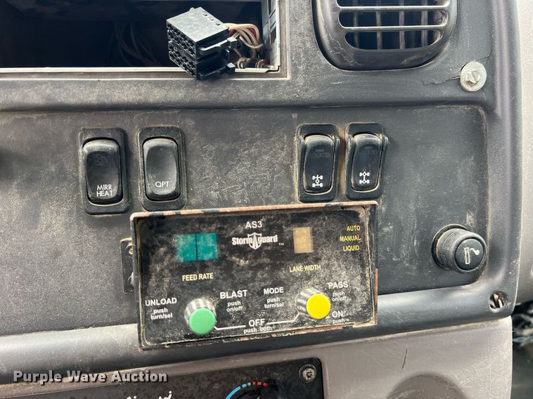 image for item NI9105 2009 Freightliner Business Class M2  dump truck