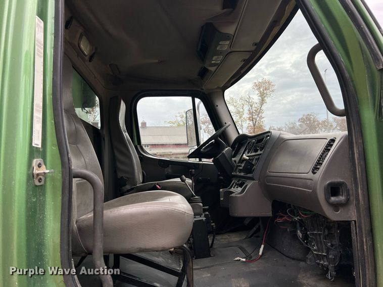 image for item NI9105 2009 Freightliner Business Class M2  dump truck