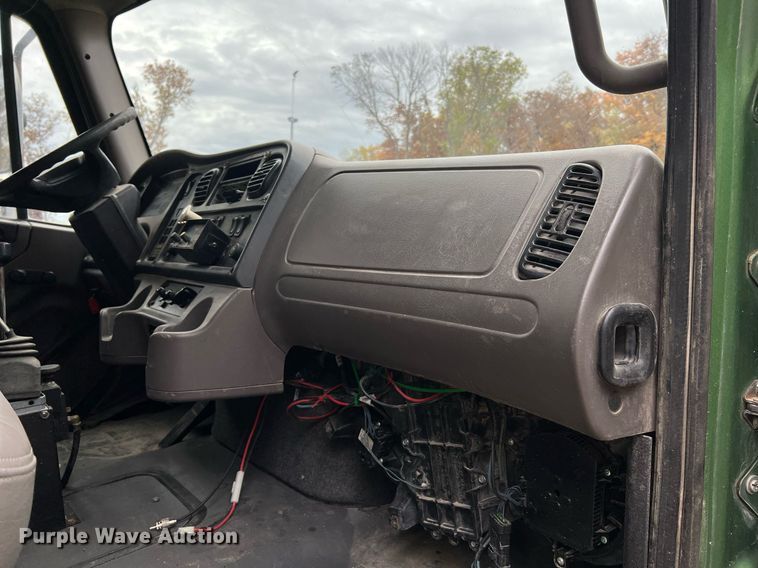 image for item NI9105 2009 Freightliner Business Class M2  dump truck