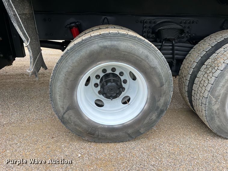 image for item NI9105 2009 Freightliner Business Class M2  dump truck