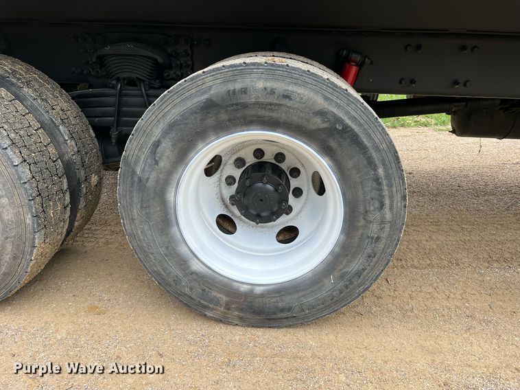 image for item NI9105 2009 Freightliner Business Class M2  dump truck