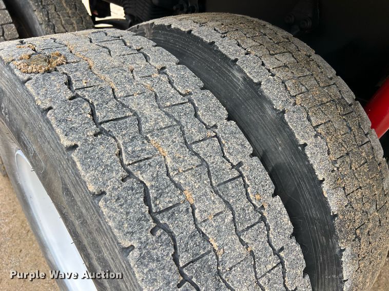 image for item NI9105 2009 Freightliner Business Class M2  dump truck