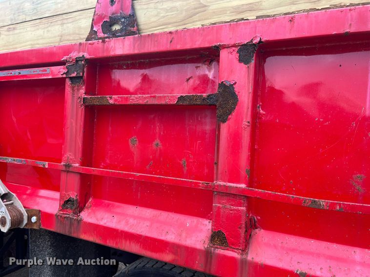 image for item NI9106 2004 Freightliner FL80  dump truck