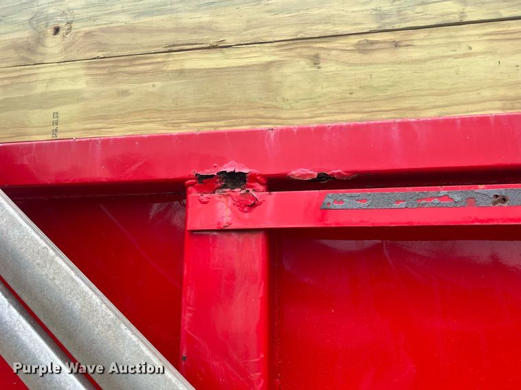 image for item NI9106 2004 Freightliner FL80  dump truck