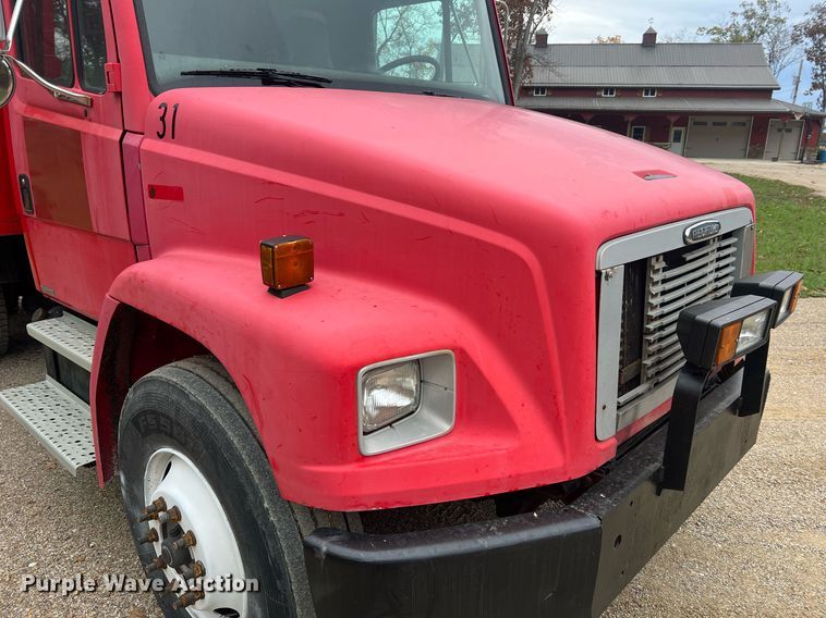 image for item NI9106 2004 Freightliner FL80  dump truck